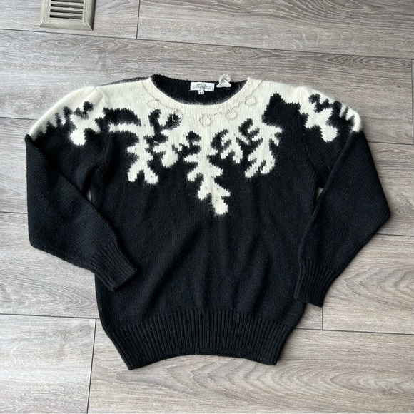 Vintage  80s Miréne Rabbit Hair Blend Faux Pearl Accents Sweater - Picture 4 of 14